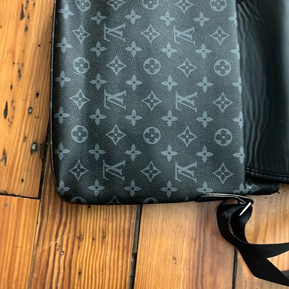 Black Monogram Messenger Bag - Picture 7 of 7